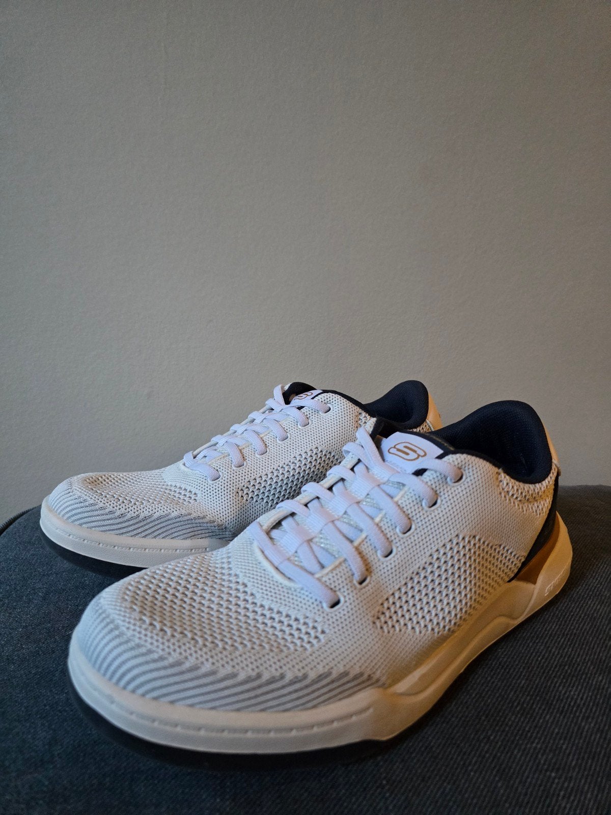 Skechers Streetwear Air Cooled Memory Foam Sneakers, Wit, Ophalen of Verzenden, Skechers, Sneakers of Gympen