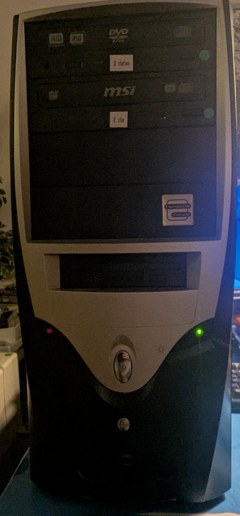 ASUS P4P800 / Windows XP, Computers en Software, Vintage Computers, Ophalen