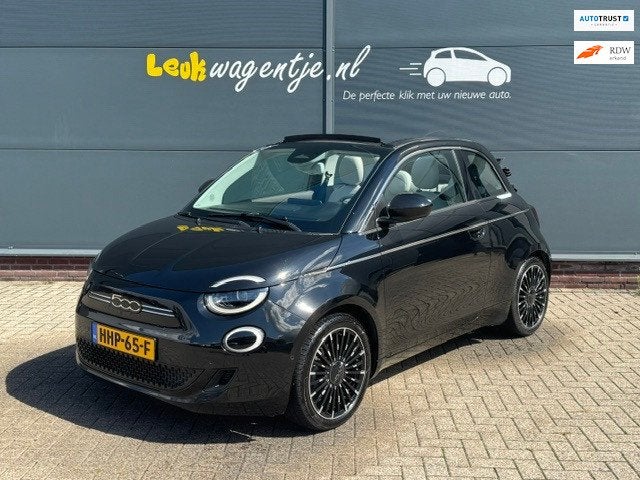 Fiat 500 C e La Prima 42 kWh Cabrio by Bocelli *JBL *camera, 118 pk, Cabriolet, 4 stoelen, Zwart