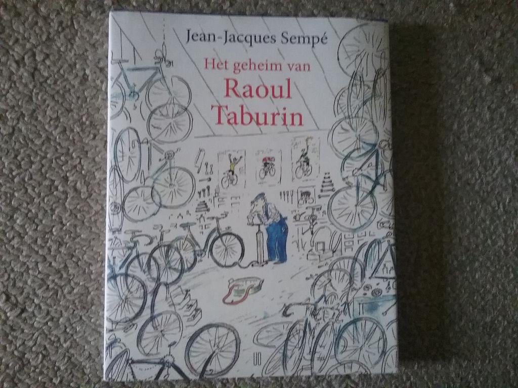 Jean-Jacques Sempé / Het geheim van Raoul Taburin (2022), Ophalen of Verzenden, Zo goed als nieuw, Europa overig