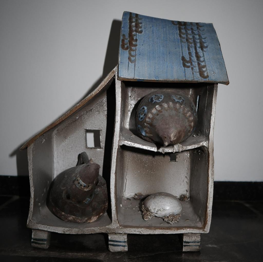 Handgemaakt keramiek beeld vogelhuisje met vogels, Verzamelen, Ophalen, Zo goed als nieuw, Dier