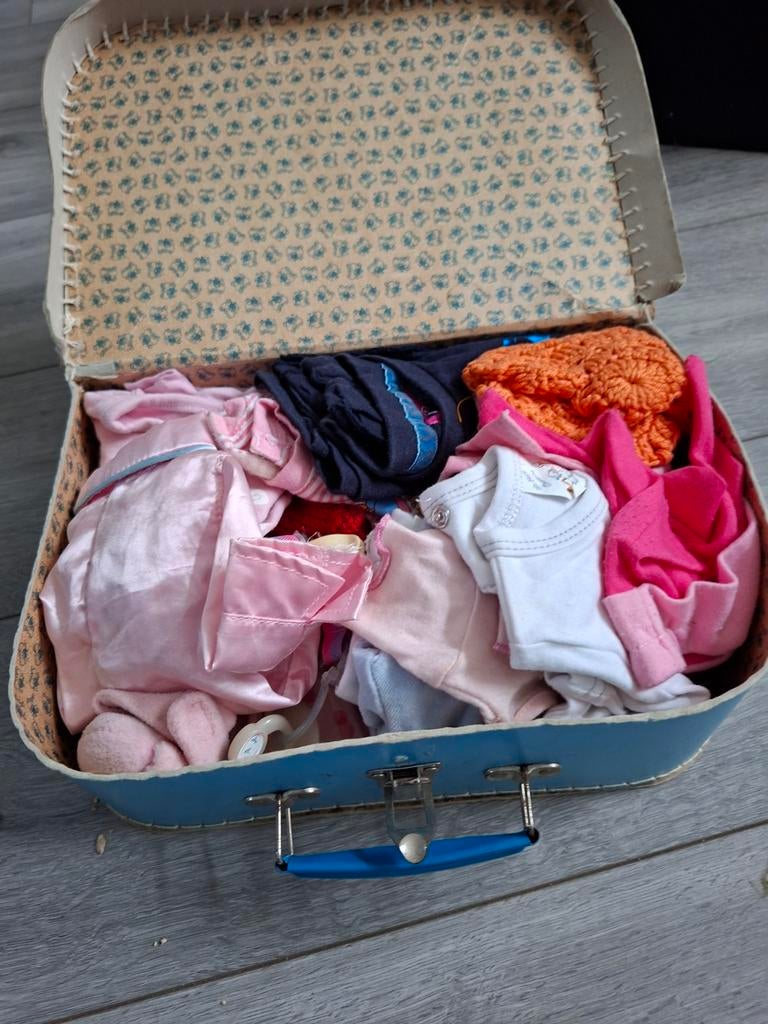 Koffertje vol poppenkleertjes en accessoires (Baby Born), Ophalen of Verzenden, Gebruikt, Babypop