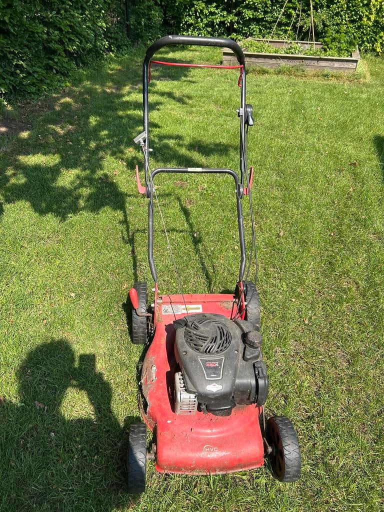 HVC Benzine Grasmaaier Briggs & Stratton 450E Series, Tuin en Terras, Ophalen, Cirkelmaaier, Gebruikt, Benzine-grasmaaier
