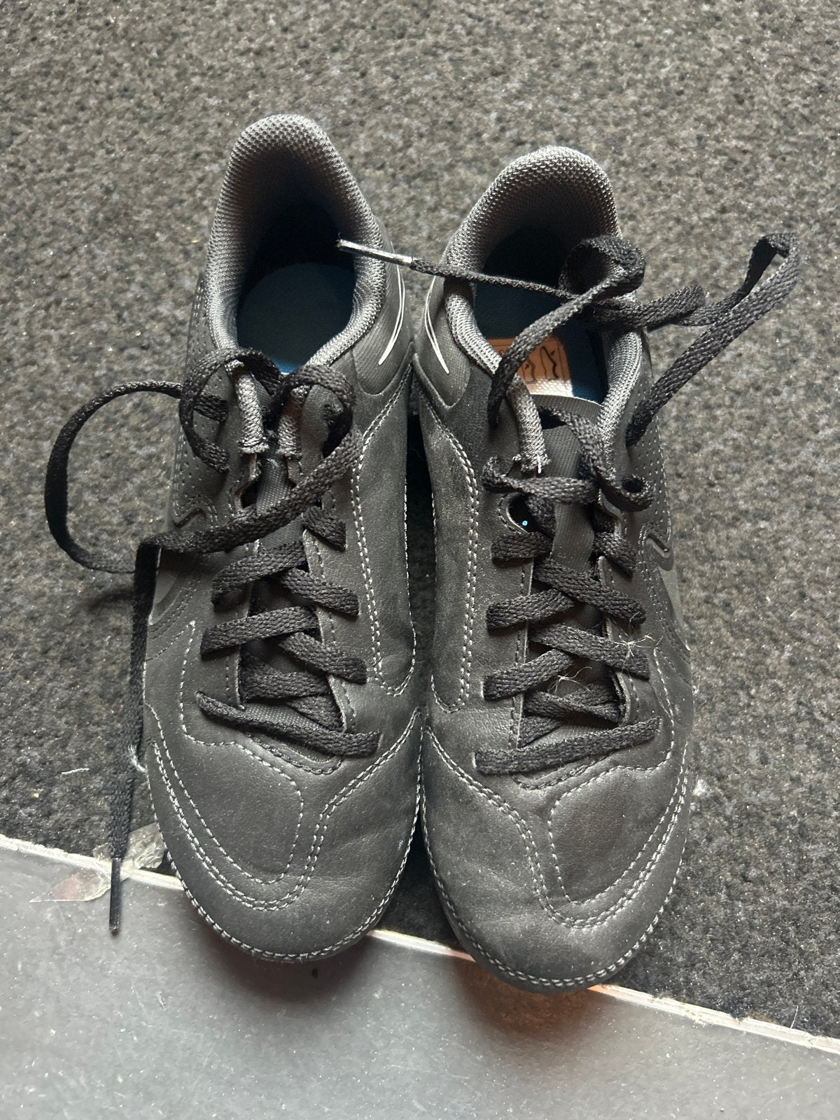 Nike Tiempo voetbalschoenen maat 33,5, Ophalen of Verzenden, Gebruikt, Schoenen
