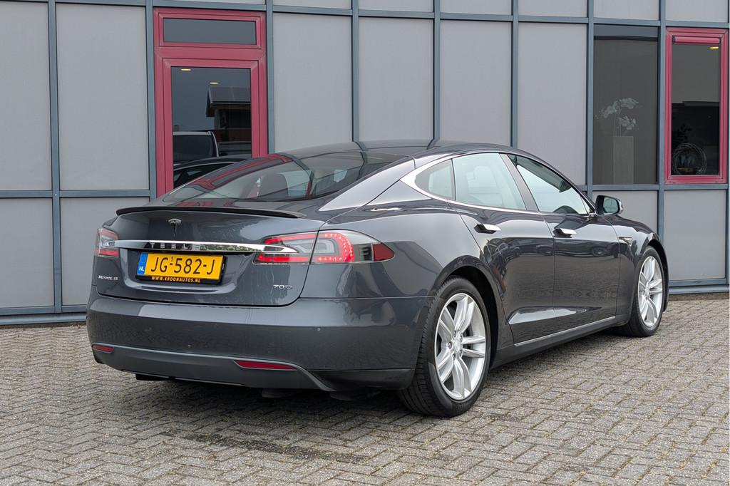 Tesla Model S 70D Free SCC SC01 Damaged Battery SOH 85%, Auto's, Tesla, Automaat, Gebruikt, 110 €/maand, 247 min