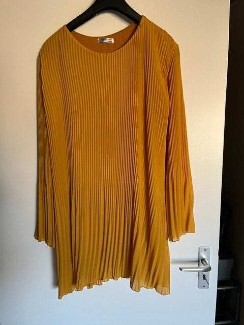 Jurk   (Maat:40), Kleding | Dames, Jurken, Maat 38/40 (M), Made in Italy., Geel, Ophalen of Verzenden