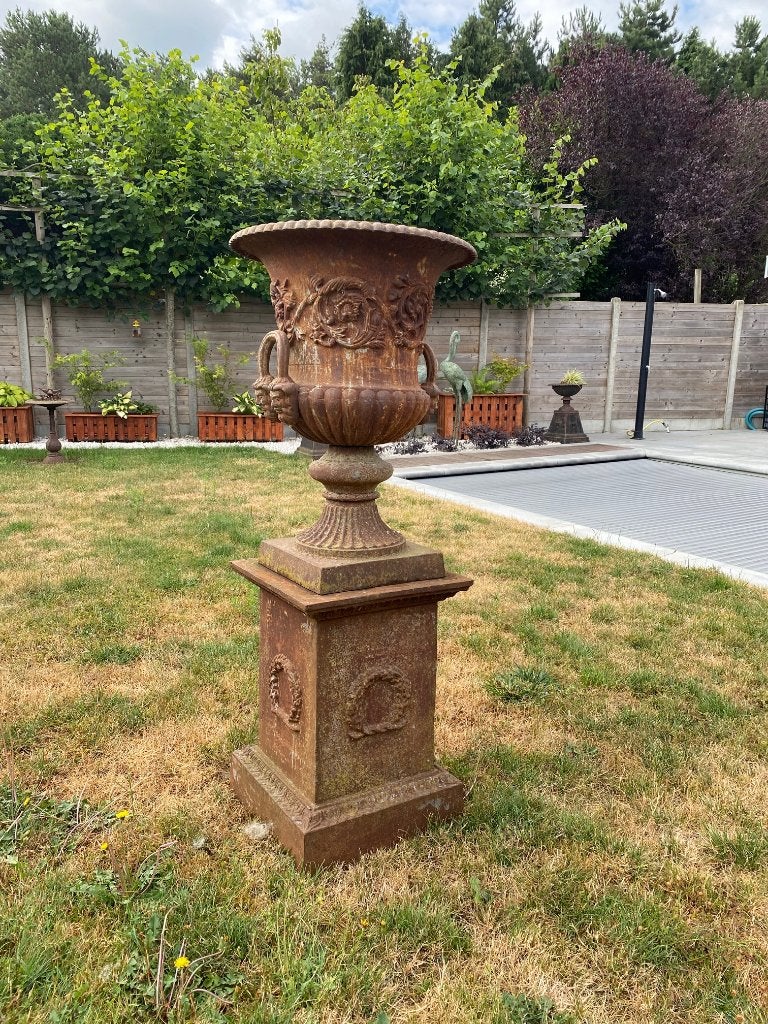 gietijzeren vaas met sokkel, Tuin en Terras, Tuinvazen, Ophalen, Gebruikt