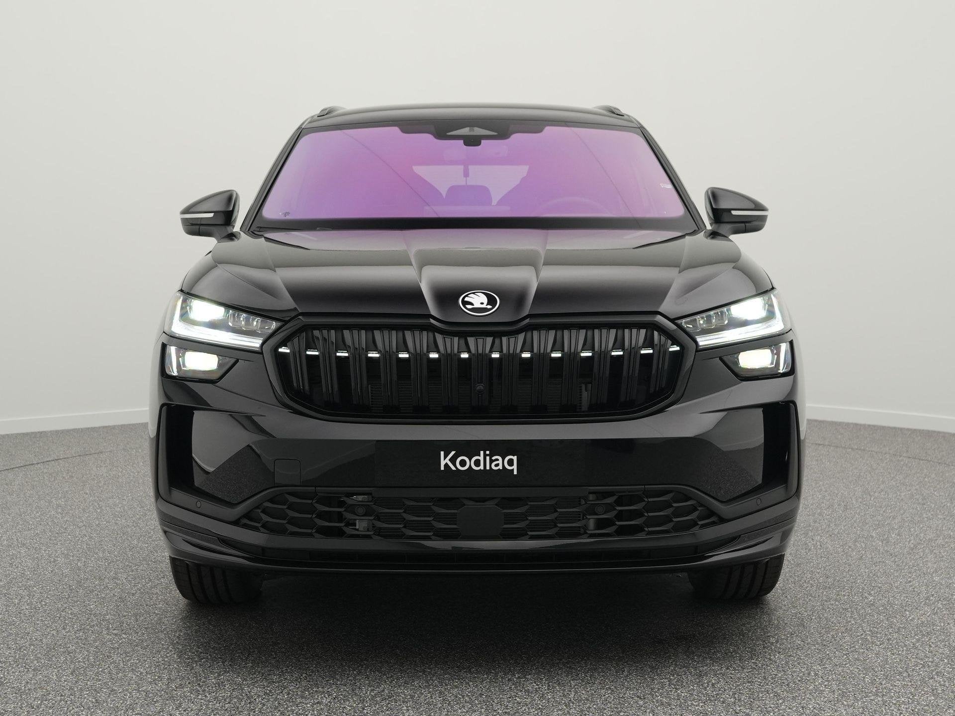 Skoda Kodiaq Sportline Business 1.5 PHEV | Trekhaak | Adapti, Auto's, Skoda, 1498 cc, 4 cilinders, Zwart, Bedrijf