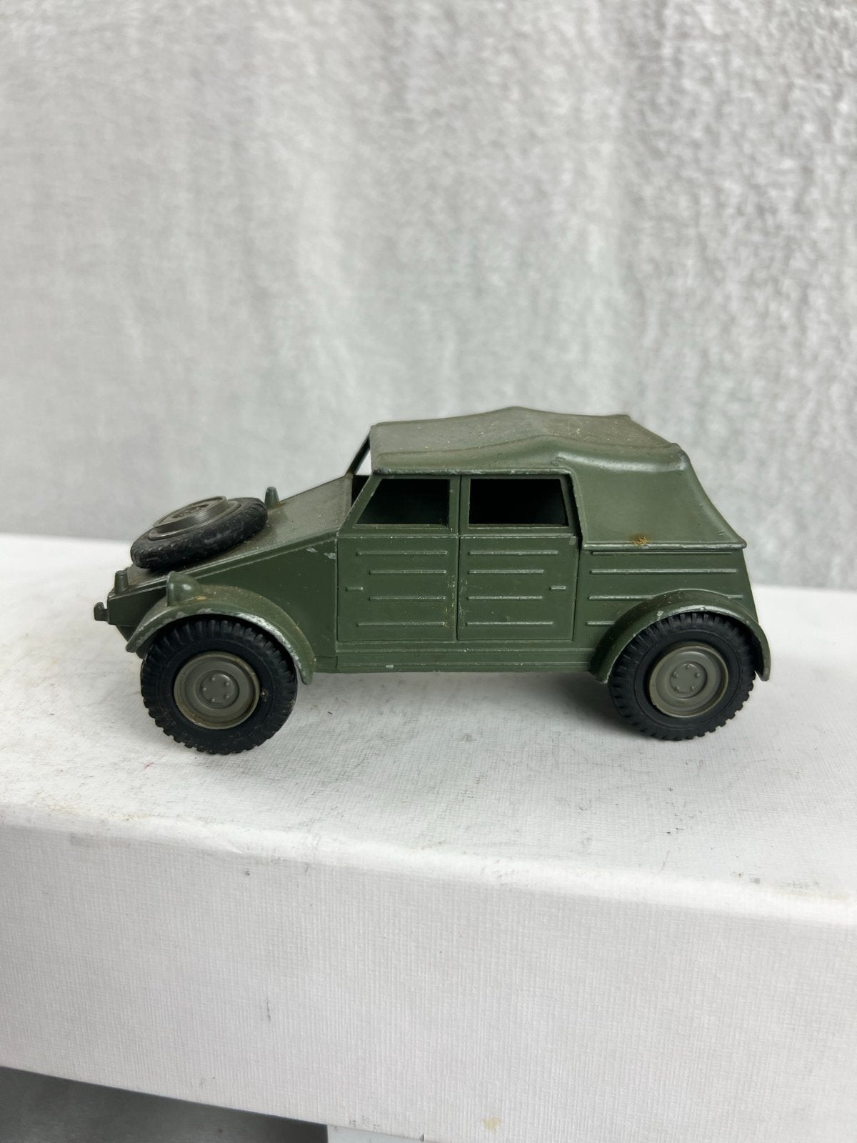 Dinky Toys Volkswagen Kever Kübelwagen WH-816.120, Ophalen of Verzenden, Gebruikt
