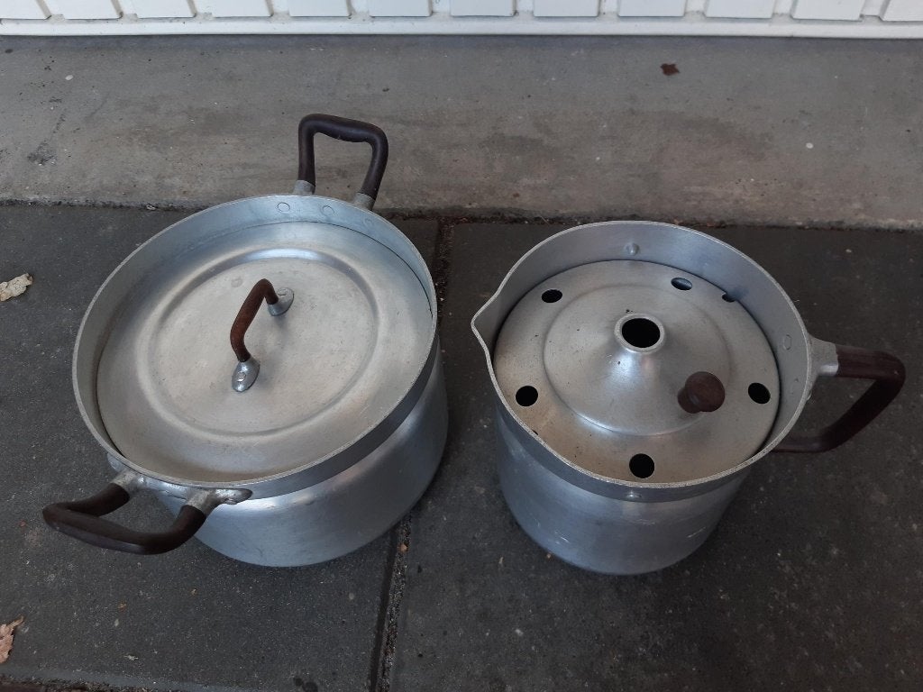 BK Antiek aluminium kook- en melk kook pan, bruine handvatte, Met handvatten, Gebruikt, Aluminium, Ophalen of Verzenden