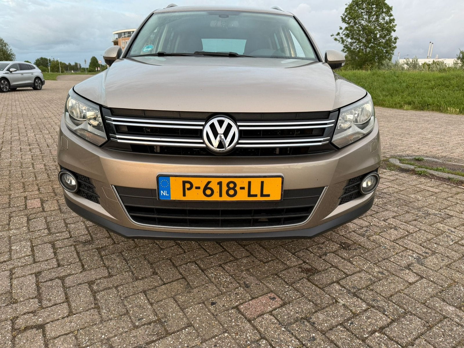 Volkswagen Touran 1.4 en Volkswagen tiguan 1.4, Euro 5, 15 km/l, 4 cilinders, 1436 kg