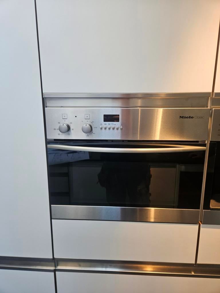 Miele Classic inbouw oven, Witgoed en Apparatuur, Ovens, Ophalen of Verzenden, 45 tot 60 cm