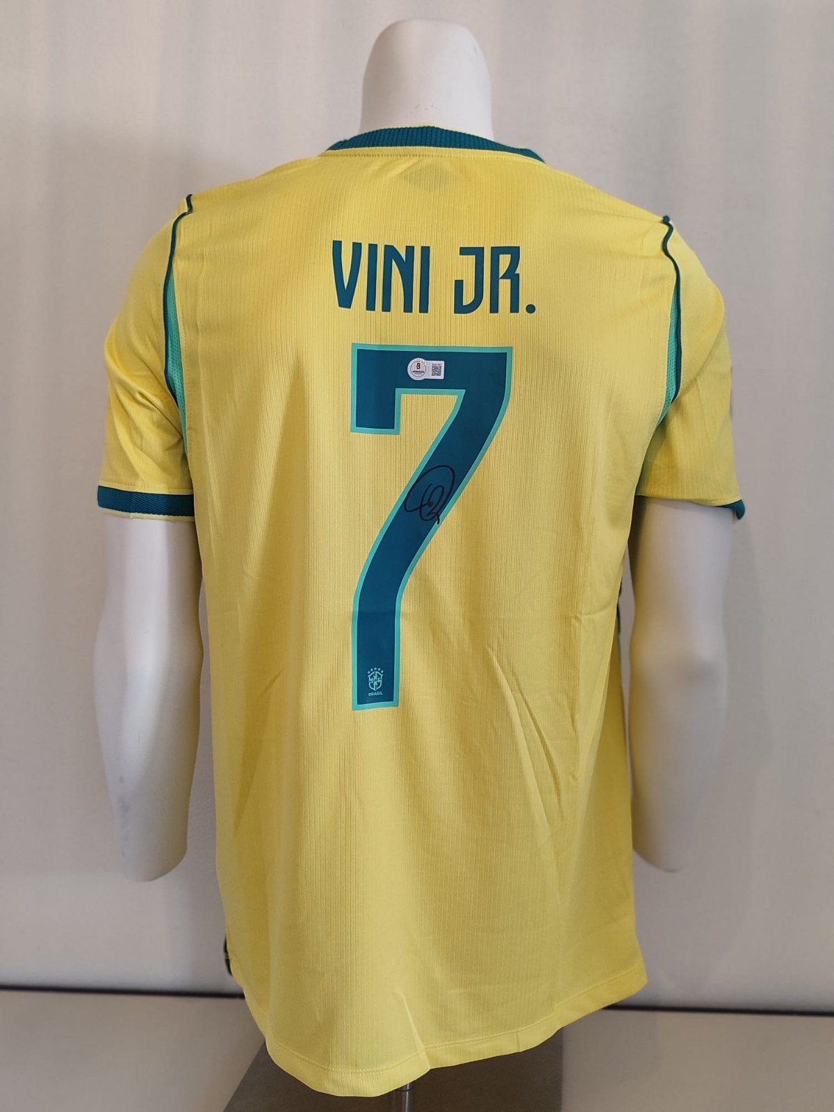 gesigneerd Brazilië shirt WK 2026 door Vinicius met Beckett, Verzamelen, Ophalen of Verzenden, Buitenlandse clubs, Shirt