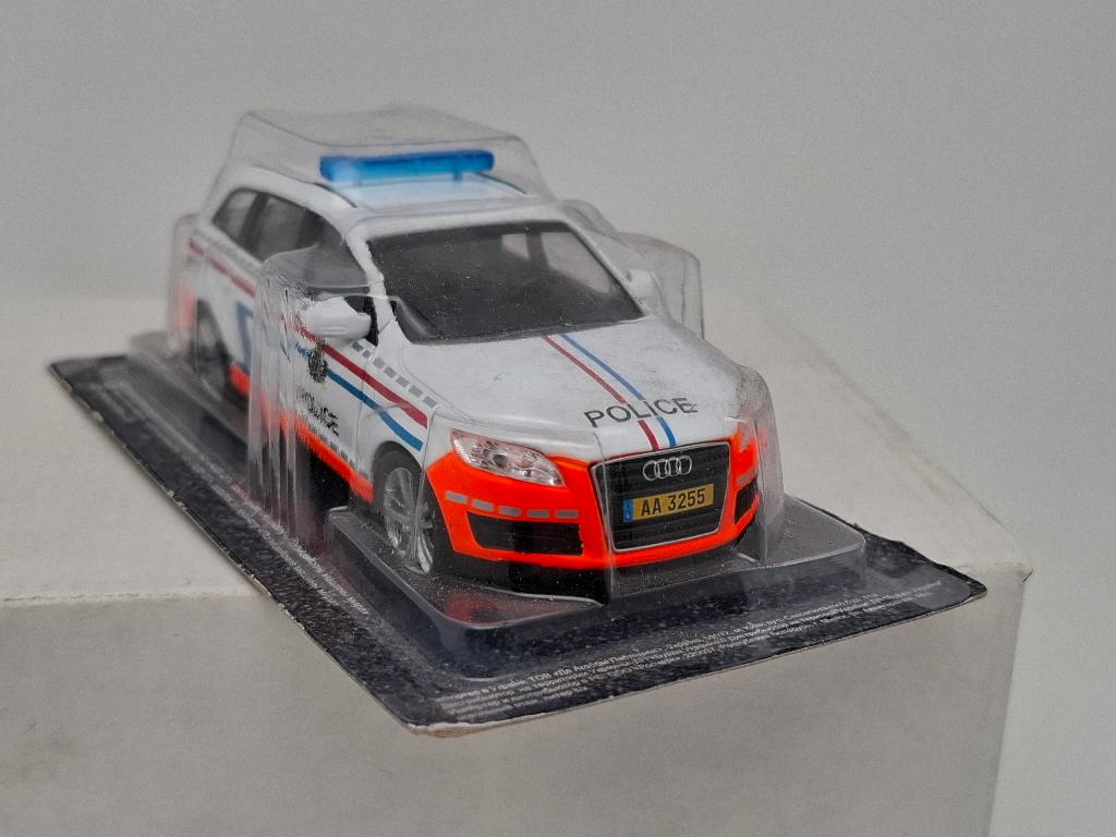 Politie Luxemburg - Audi Q7 - DeAgostini 1/43, Verzenden, Zo goed als nieuw, Auto, Overige merken