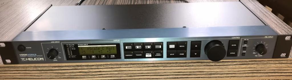 TC Helicon VoiceWorks met pedal, Muziek en Instrumenten, Ophalen of Verzenden, Gebruikt, Delay of Echo