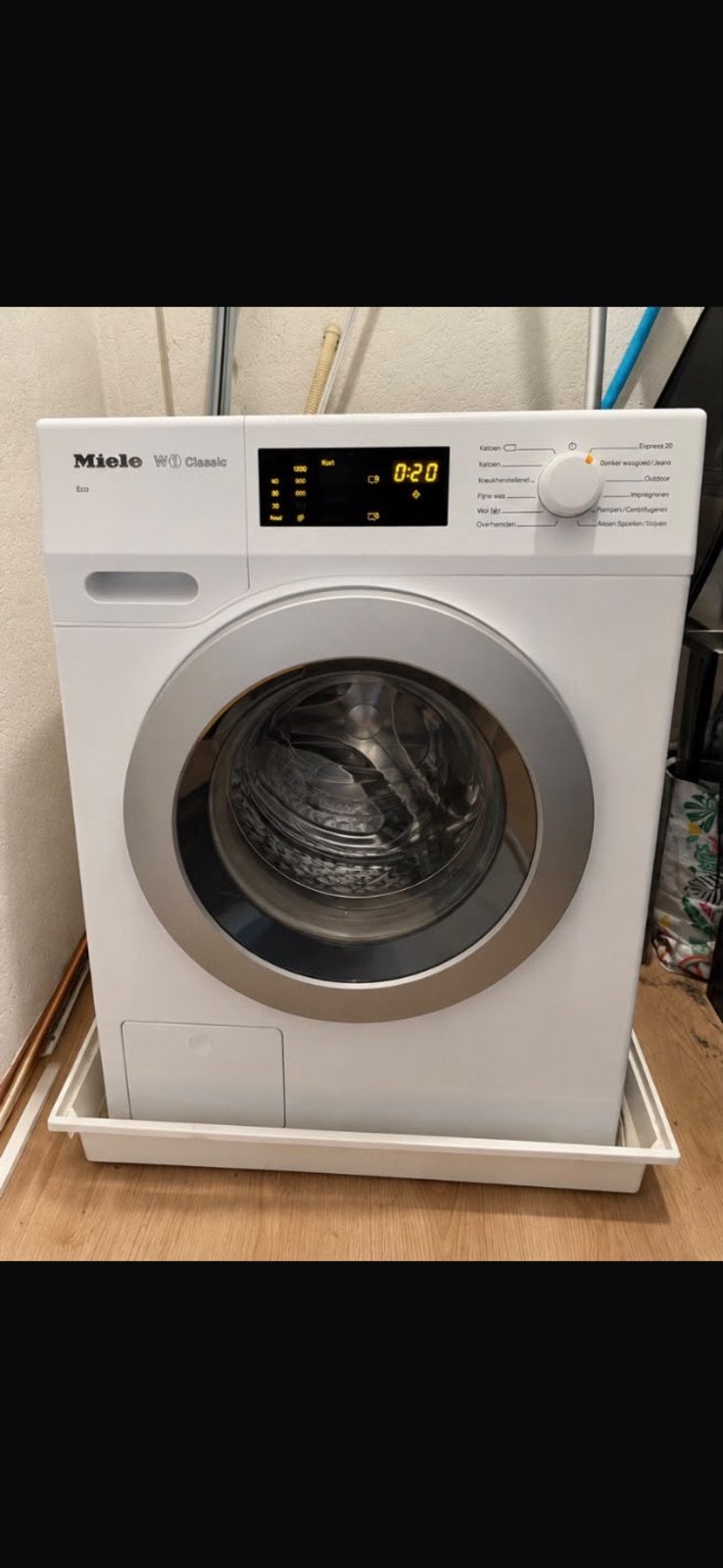 Foto 2 van Miele W1 Classic Eco wasmachine  1200 tpm