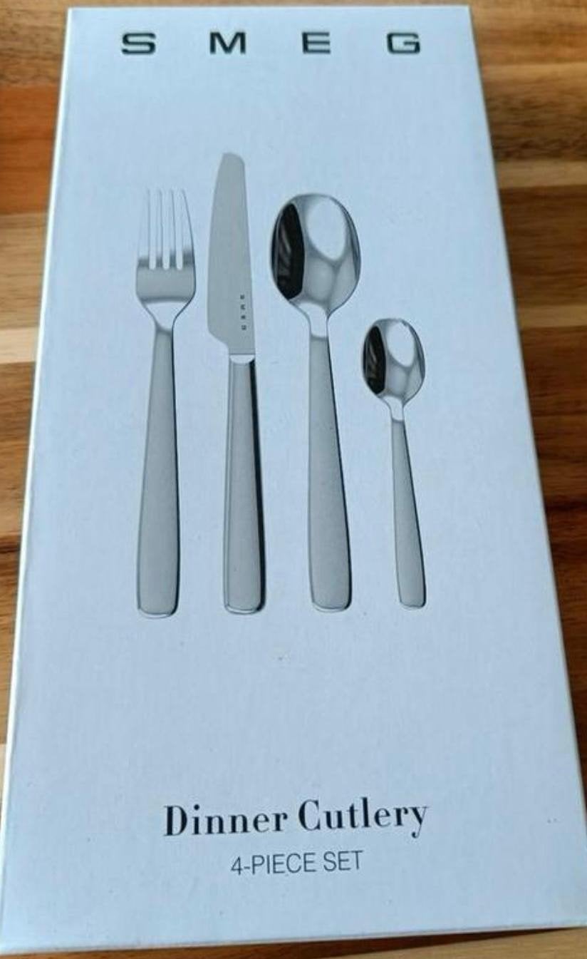 SMEG Bestekset 4-delig - Dinner Cutlery, Huis en Inrichting, Keuken | Bestek, Bestekset, Overige typen, Nieuw, Ophalen of Verzenden