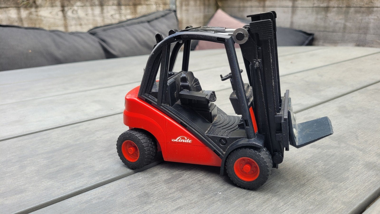Bruder Linde Heftruck, Ophalen, Gebruikt