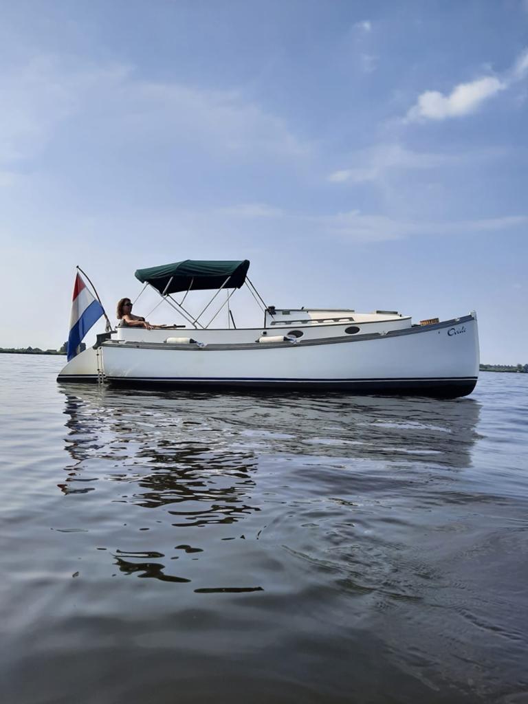 Cardani Italiaanse Cabin Sloep - Volledig Gerenoveerd!, Binnenboordmotor, 1.80 meter, Zo goed als nieuw, Rondzit
