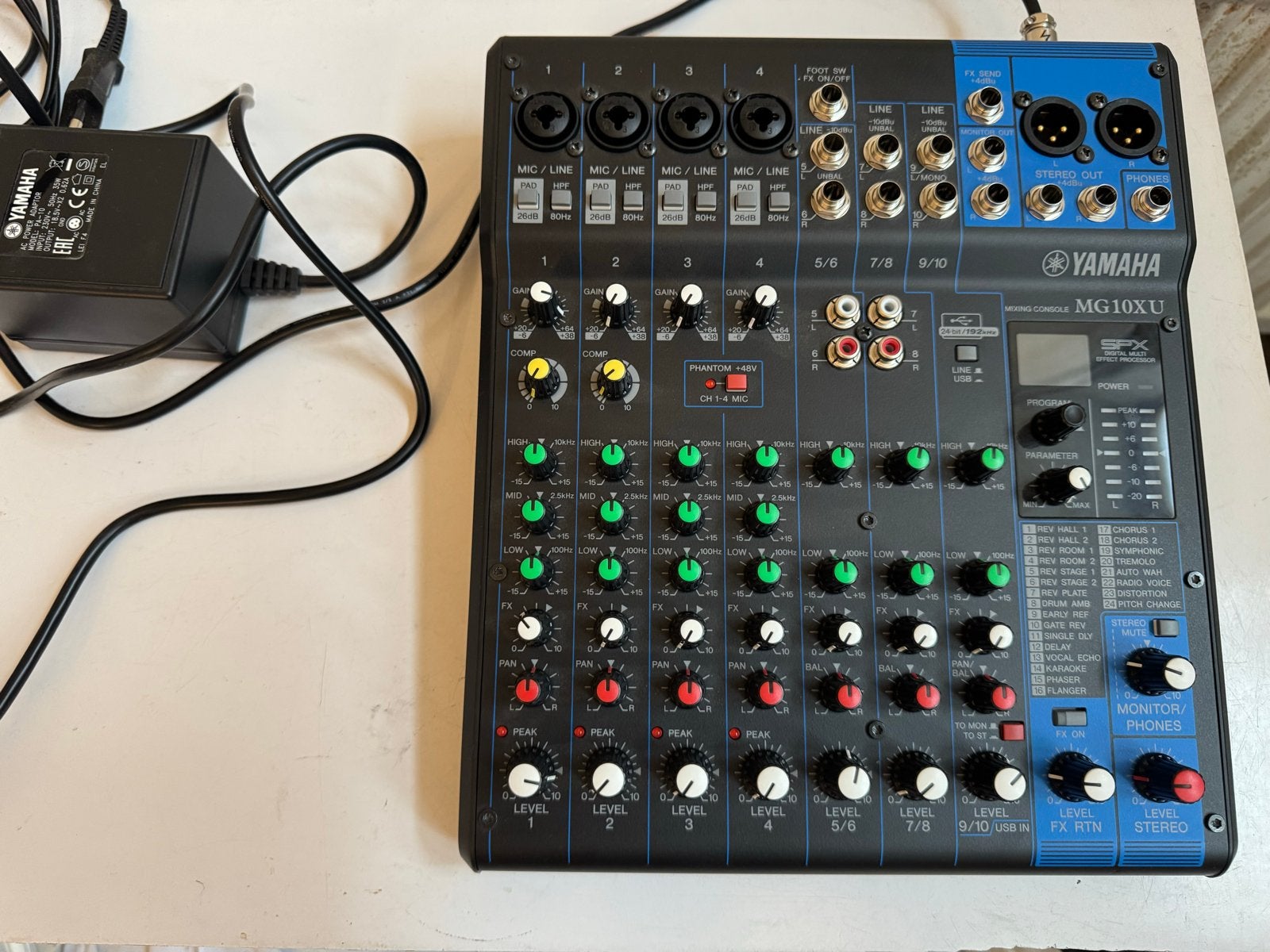 Yamaha MG10XU Mengpaneel - tweedehands, Muziek en Instrumenten, Mengpanelen, Ophalen of Verzenden, Gebruikt, 5 tot 10 kanalen