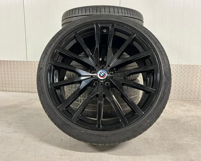 Originele BMW X5 G05 X6 G06 22 inch 742M Pirelli P-zero TPMS, Auto-onderdelen, Ophalen, Gebruikt, 275 mm, Banden en Velgen