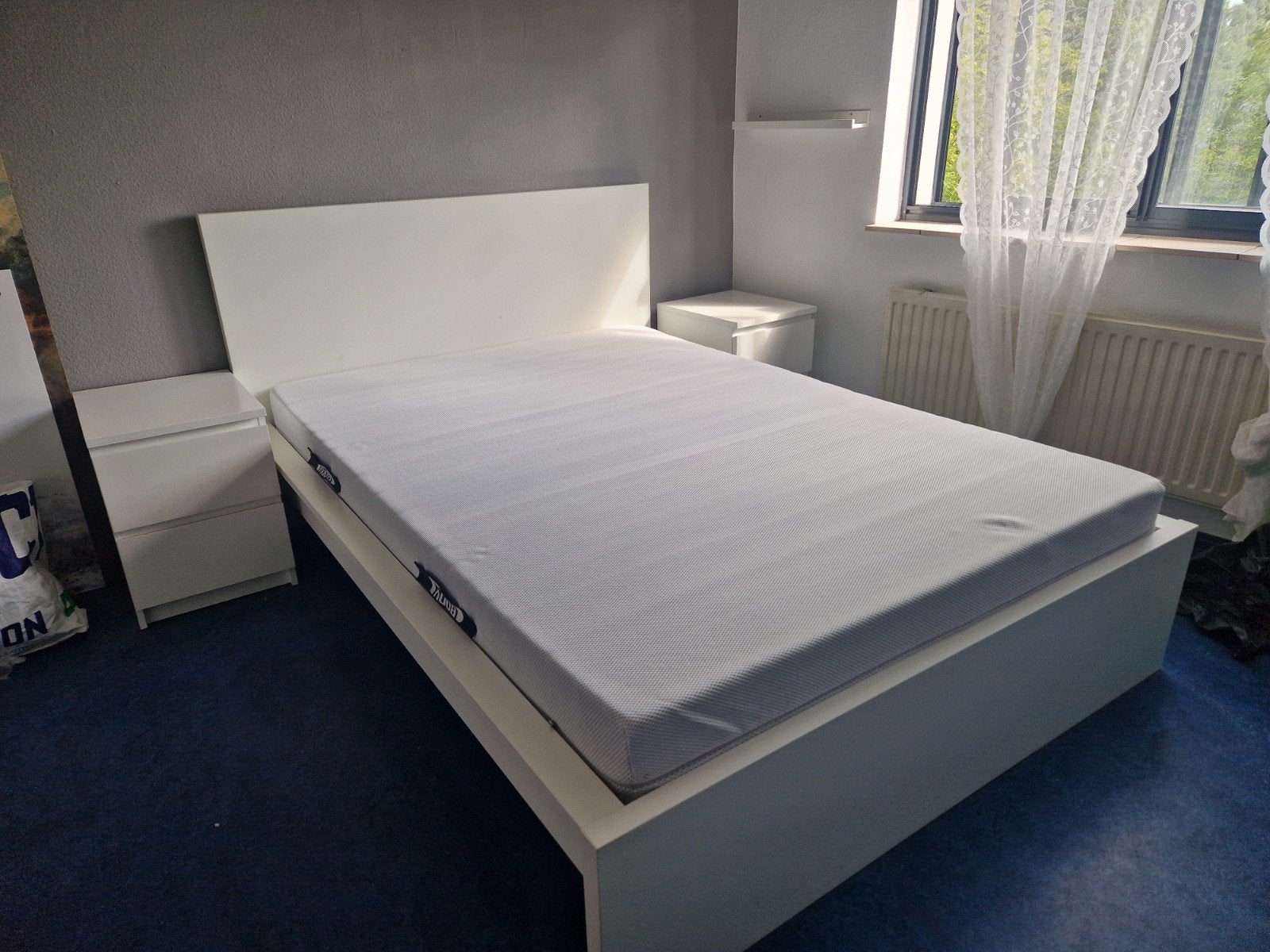 Malm bed 140x200 optioneel matras en twee nachtkastjes, Ophalen, Wit, Tweepersoons, 140 cm