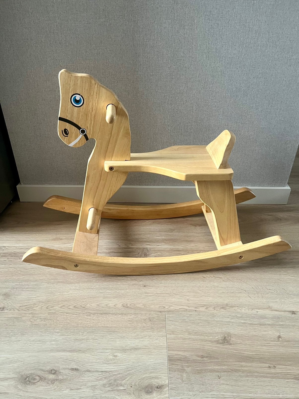 Houten schommelpaard, Ophalen, Gebruikt