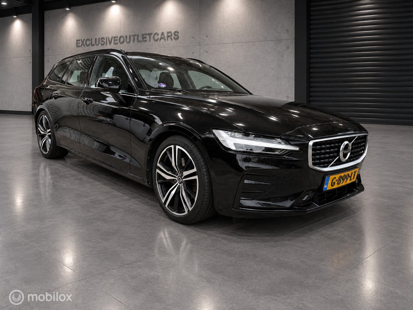 Volvo V60 2.0 T4 R-Design 211 pk BLIS Polestar tuning, Auto's, Verwarmde buitenspiegels, 15 km/l, Euro 6, 4 cilinders