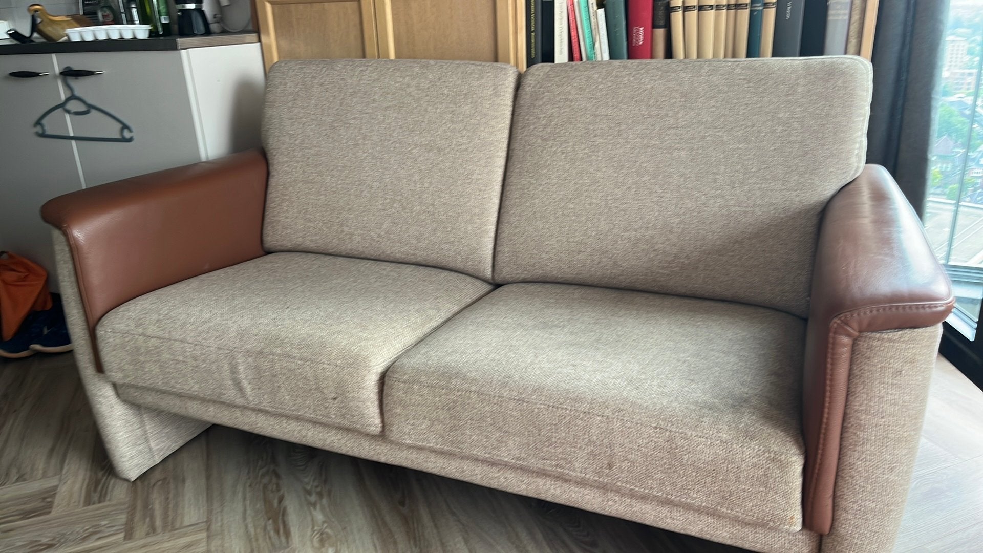 Prominent Bank, Bruin leder / stof, Ophalen, Gebruikt, 150 tot 200 cm, Tweepersoons
