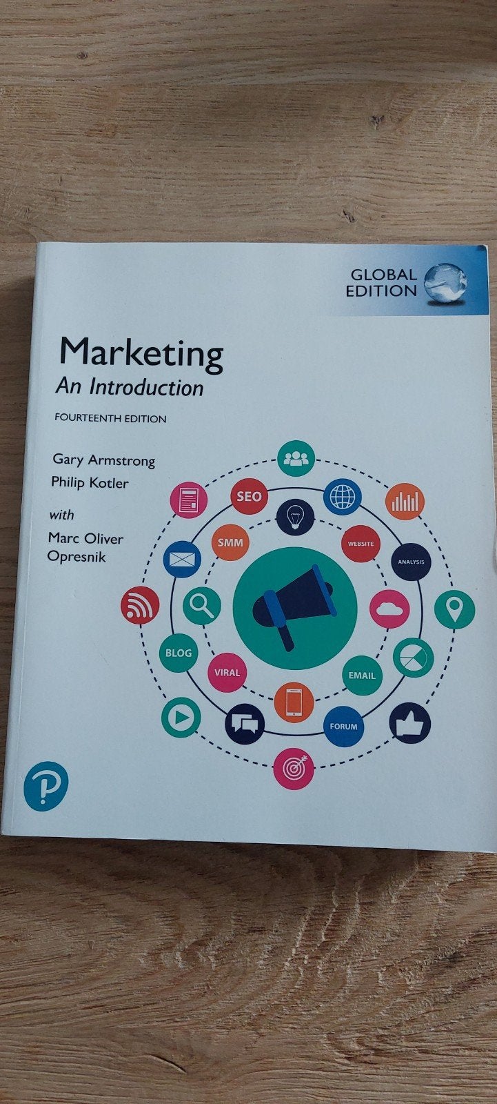 Marketing: An Introduction - Global Edition (14e), Ophalen of Verzenden, Zo goed als nieuw, Economie en Marketing, Gary Armstrong, Philip Kotler, Marc Oliver Opresnik