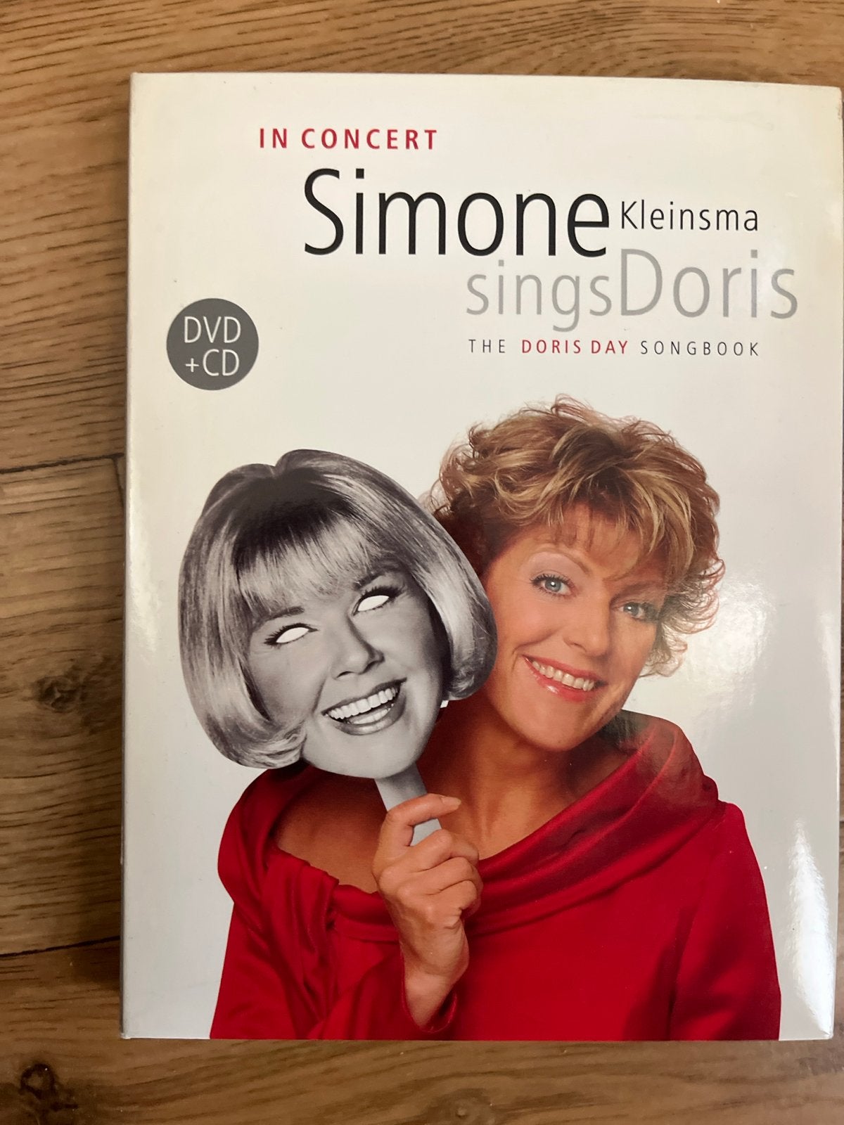 Simone Kleinsma sings Doris - The Doris Day Songbook DVD+CD, Cd's en Dvd's, Inclusief DVD, Pop, Ophalen of Verzenden, Zo goed als nieuw