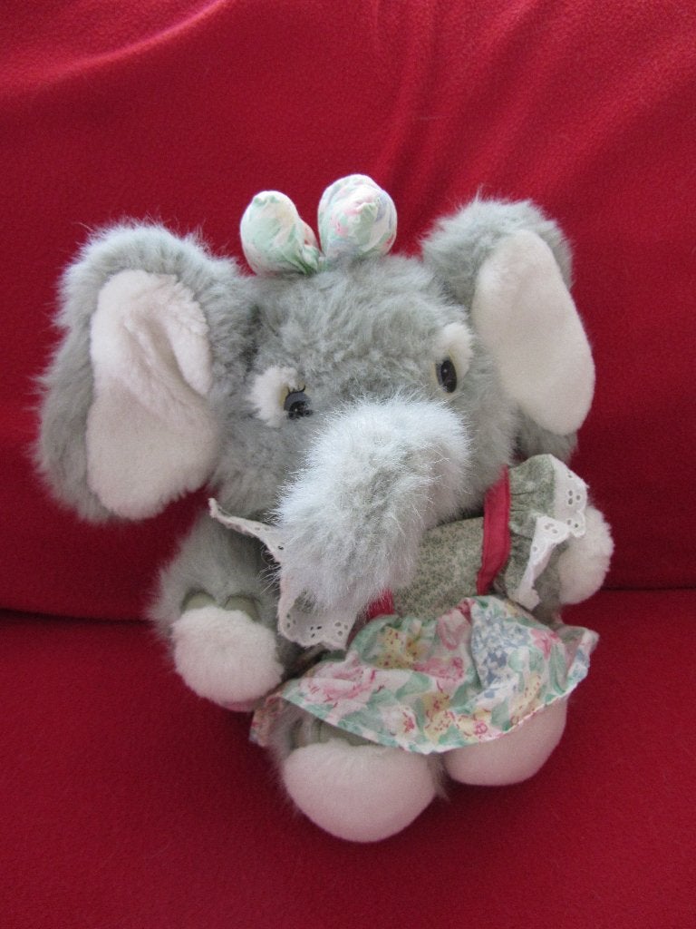 Olifant meisje met vintage jurk, pluche knuffel pluche, Overige karakters, Grijs, Ophalen of Verzenden, Zo goed als nieuw