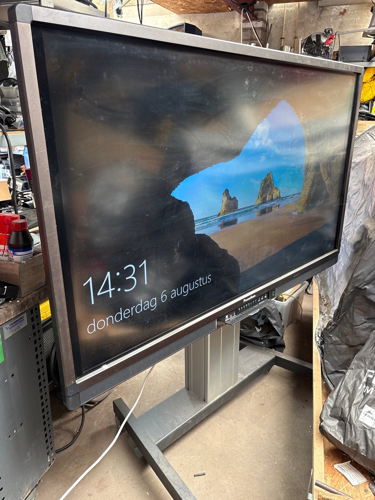 Promethean  i-Series VTP-65 Interactief Scherm op lift, Ophalen, Gebruikt, Audio