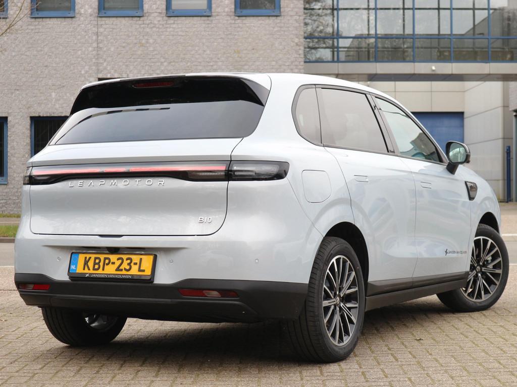 Leapmotor B10 Design ProMax 67.1 kWh / 360 Camera / Stuur en, Achterwielaandrijving, 750 kg, 1820 kg, SUV of Terreinwagen