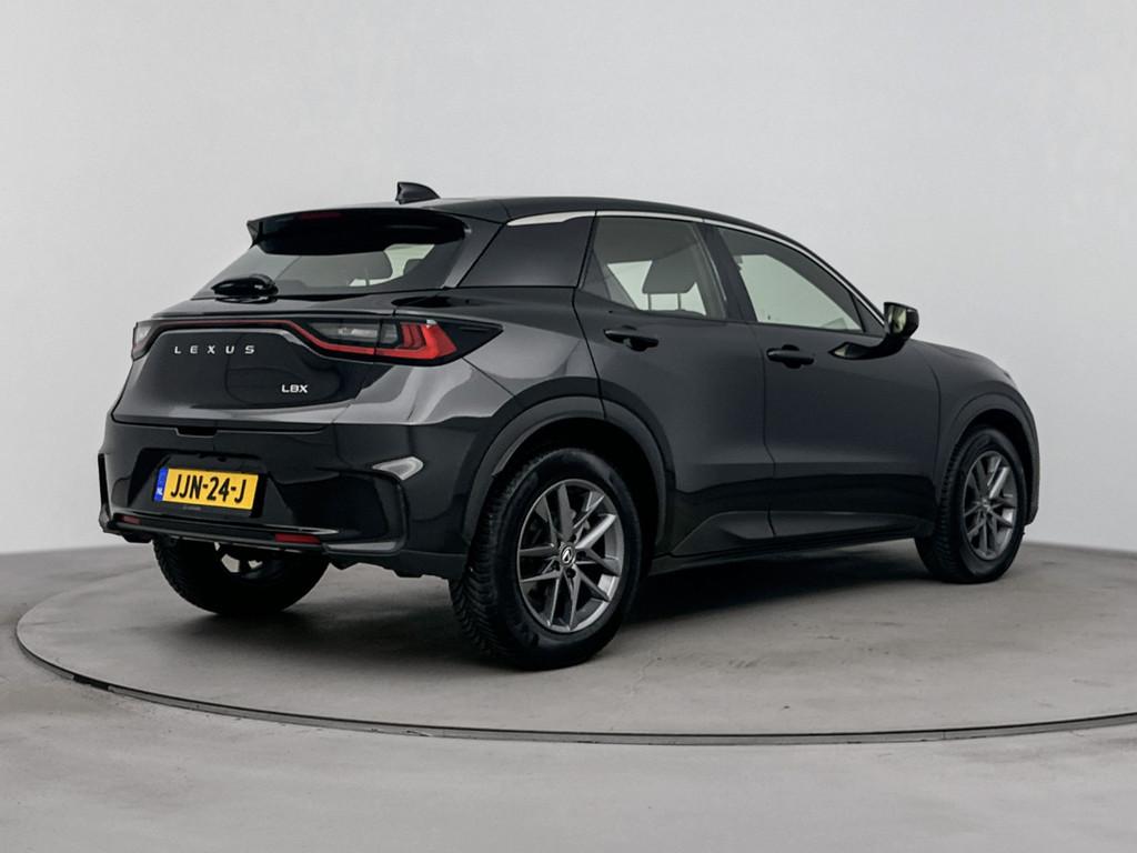 Lexus LBX 2WD | Comfort & Safety Pack | Carplay | Adaptive C, Auto's, Lexus, 12 maanden, Gebruikt, Zwart, 1490 cc