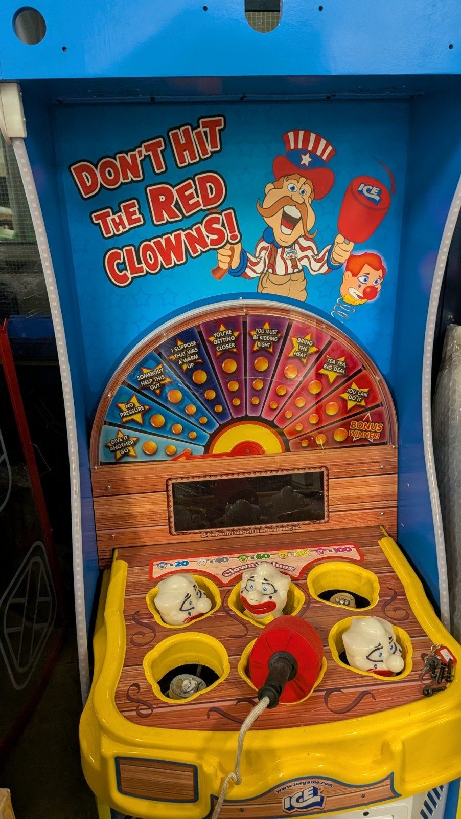 ​ICE "Don't Hit The Red Clowns!" Arcadekast – Whack-a-Mole –, Ophalen, A, A, A