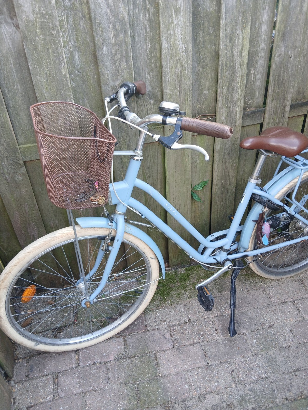 Stevige meisjesfiets 26 inch - 9-12 jaar, Fietsen en Brommers, Fietsen | Meisjes, Gebruikt, Velgrem, Handrem, Ophalen