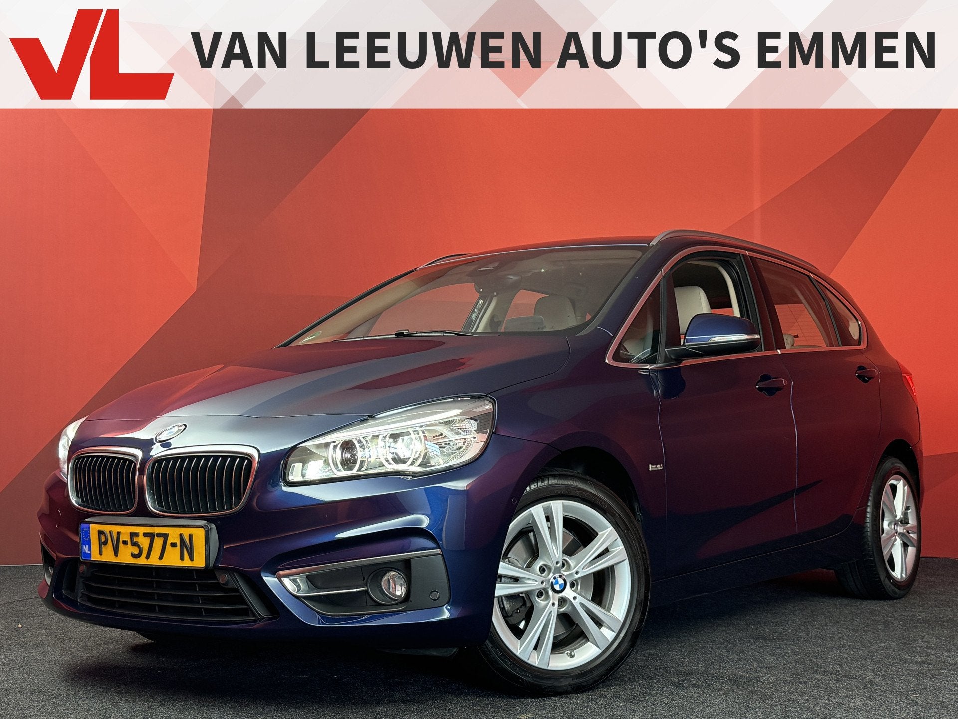 BMW 2 Serie Active Tourer 220i High Executive | Stoelverwarm, Auto's, 1998 cc, 730 kg, Gebruikt, Met garantie (alle)