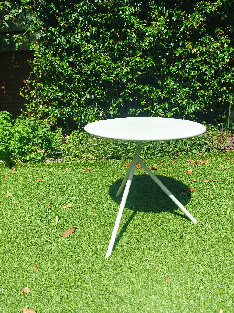 “Ronde metalen tuintafel balkon Ø52 cm – €40”, Tuin en Terras, Ophalen, Zo goed als nieuw, Rond, Metaal