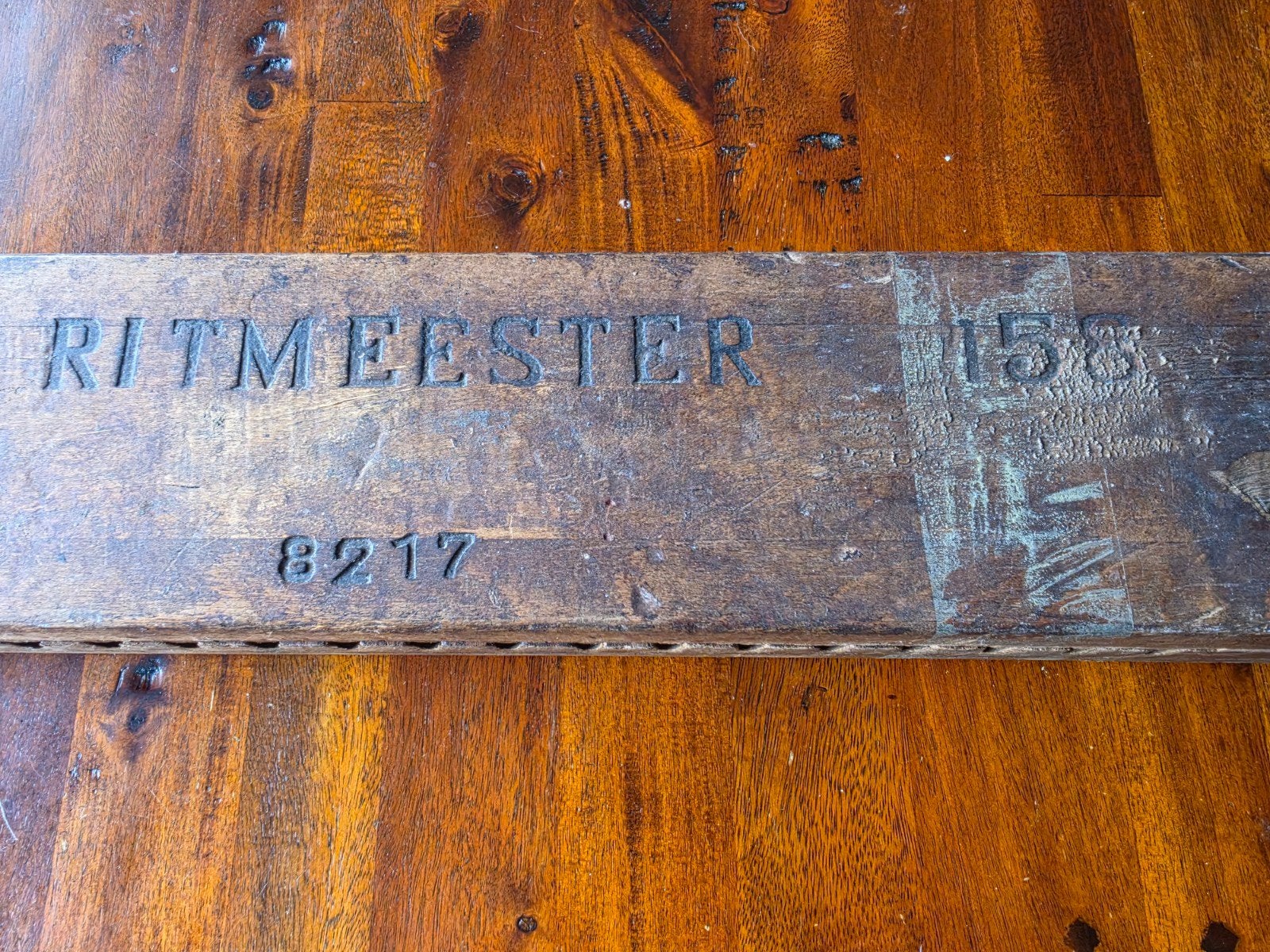 sigarenplank Ritmeester met nog 17 sigaren, Ophalen of Verzenden, Gebruikt, Tabaksdoos of Verpakking