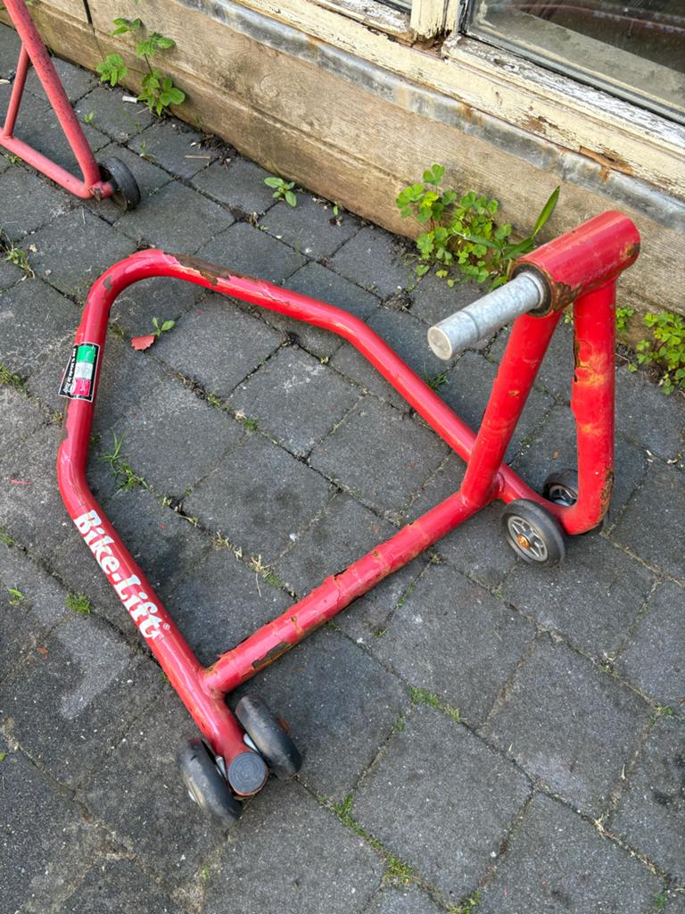 Motorsteun voor en achter, Ophalen, Gebruikt