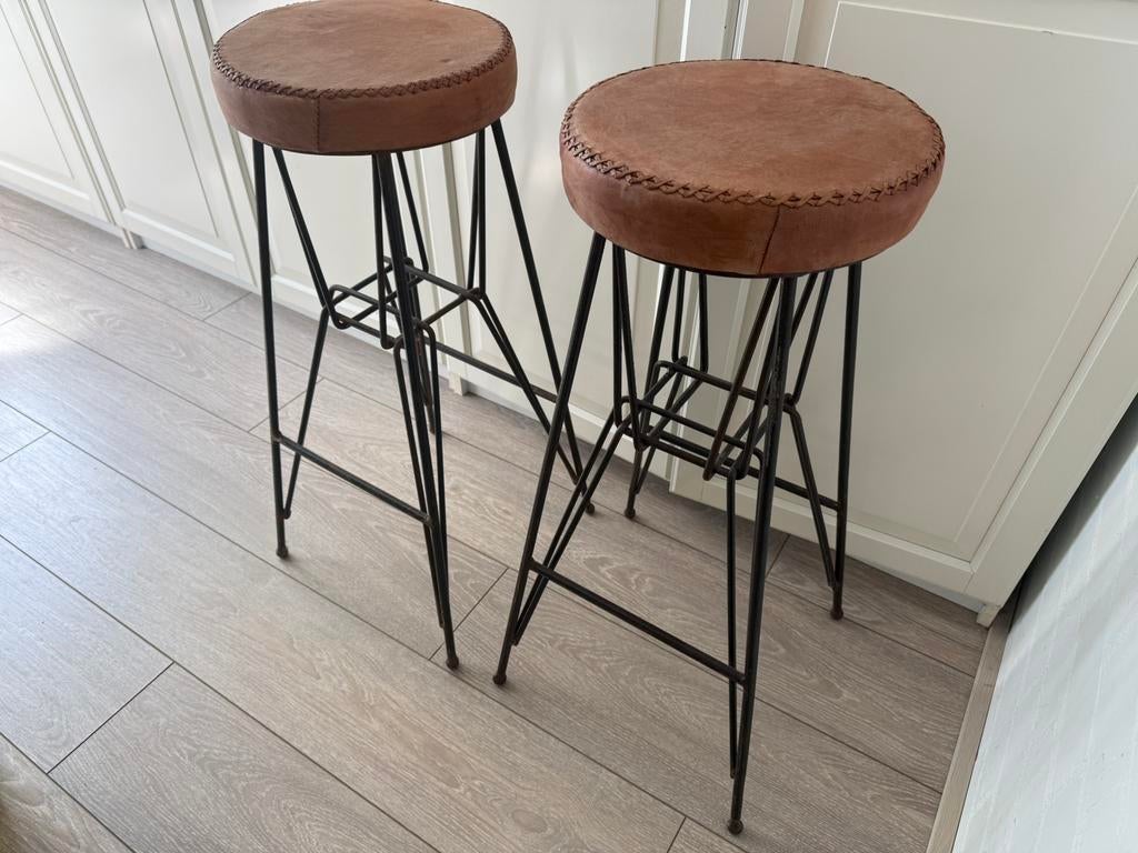 2 hoge krukken, Huis en Inrichting, Barkrukken, 2 krukken, Ophalen, Zo goed als nieuw, 60 tot 90 cm