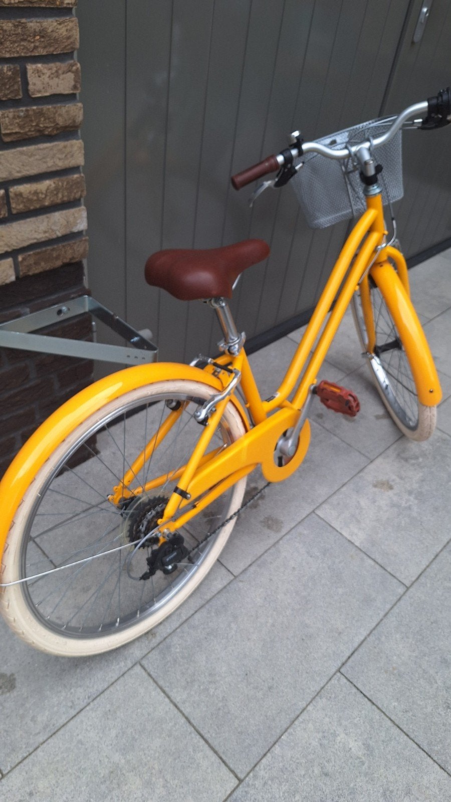 Gele meisjes fiets 24" met mandje, Gebruikt, Velgrem, Versnellingen, Minder dan 47 cm