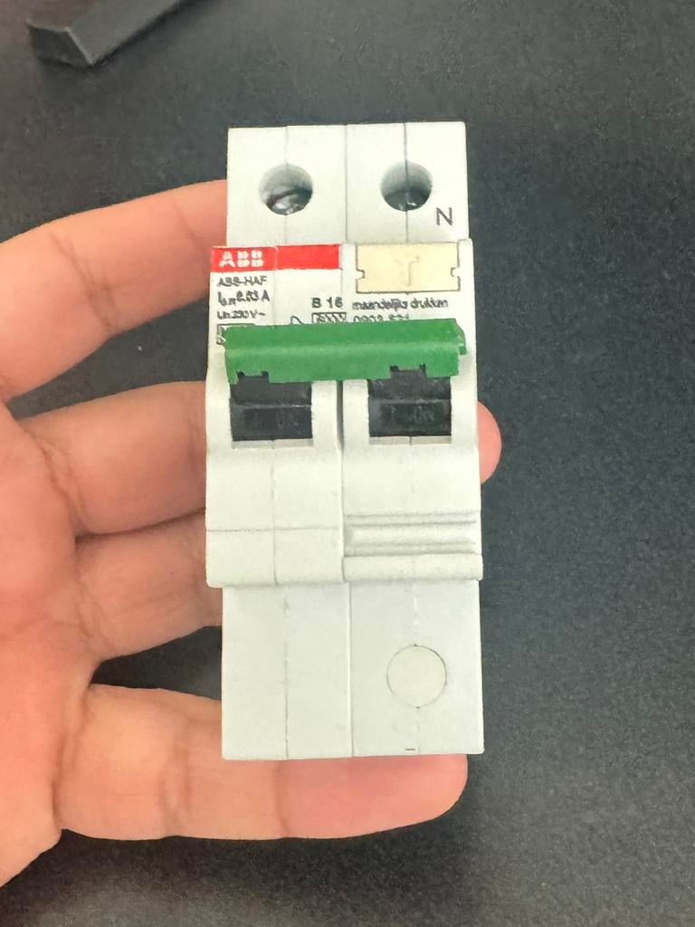 ABB aardlekautomaat B16, Doe-het-zelf en Verbouw, Elektra en Kabels, Ophalen, Gebruikt, Overige typen