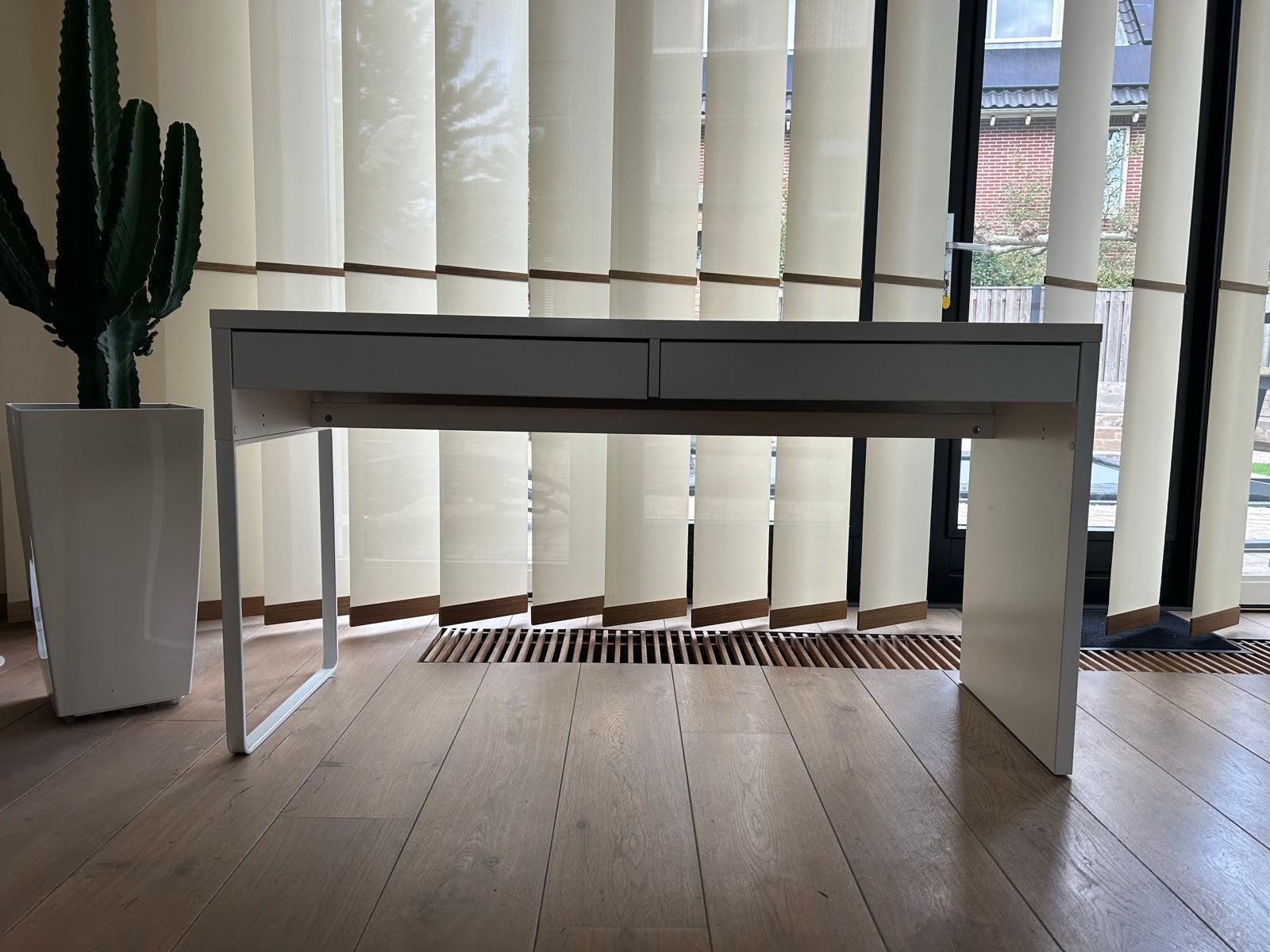IKEA Micke bureau - Wit, compact en functioneel, Ophalen, Gebruikt, Met lades, 50 cm