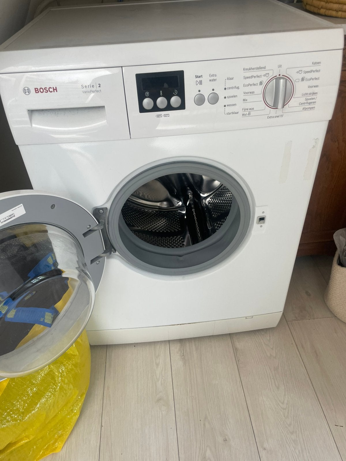 Bosch serie 2 VarioPerfect wasmachine, Witgoed en Apparatuur, Ophalen, 1200 tot 1600 toeren, Gebruikt, Minder dan 85 cm