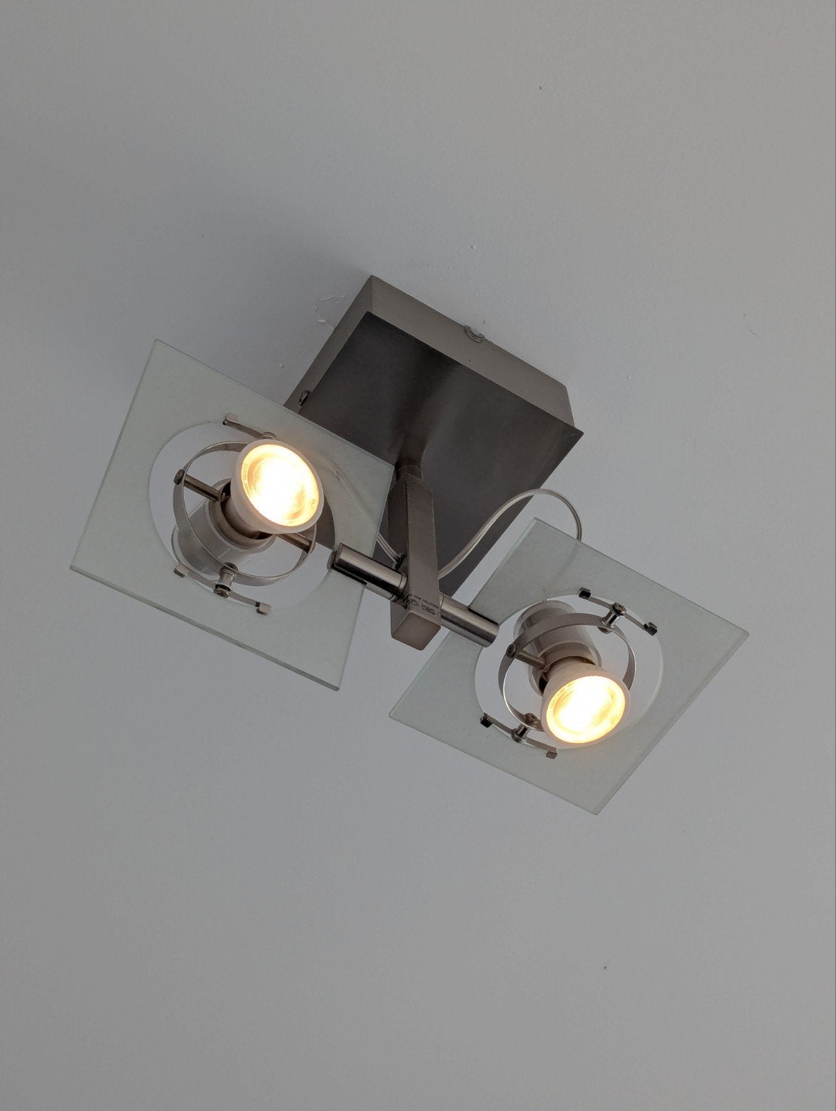 IKEA Fuga Plafondlamp Spotjes - 4 Armaturen met Lampen, Huis en Inrichting, Ophalen, Zilver, Gebruikt, Inclusief lichtbron