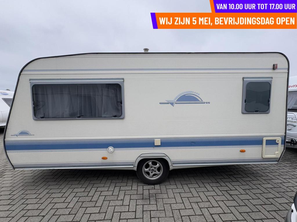 Adria UNICA 462 DP EXCLUSIVE  VOORTENT, FRANSBED, TREINZIT, Serviceluik, Bedrijf, 750 - 1000 kg, Adria