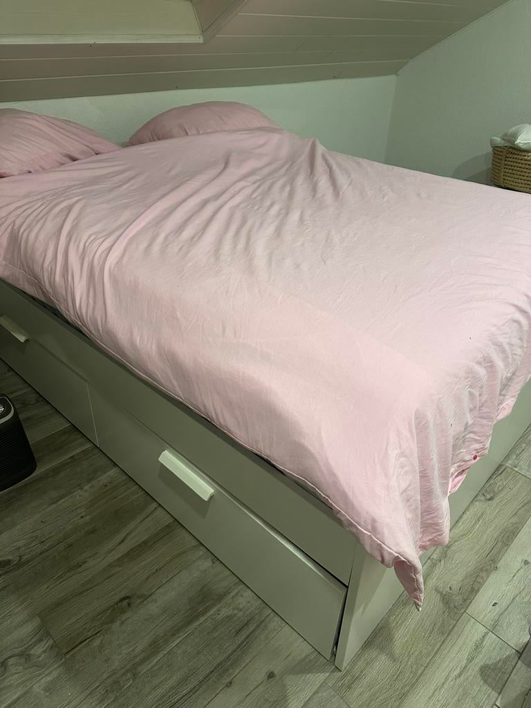 Bed ikea, Ophalen, Zo goed als nieuw, Eenpersoons