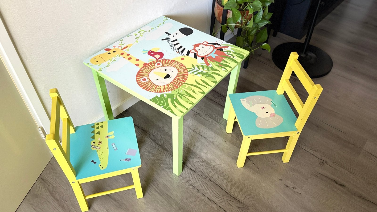LIVARNO home kindertafel met 2 stoelen – Safari., Ophalen, Zo goed als nieuw